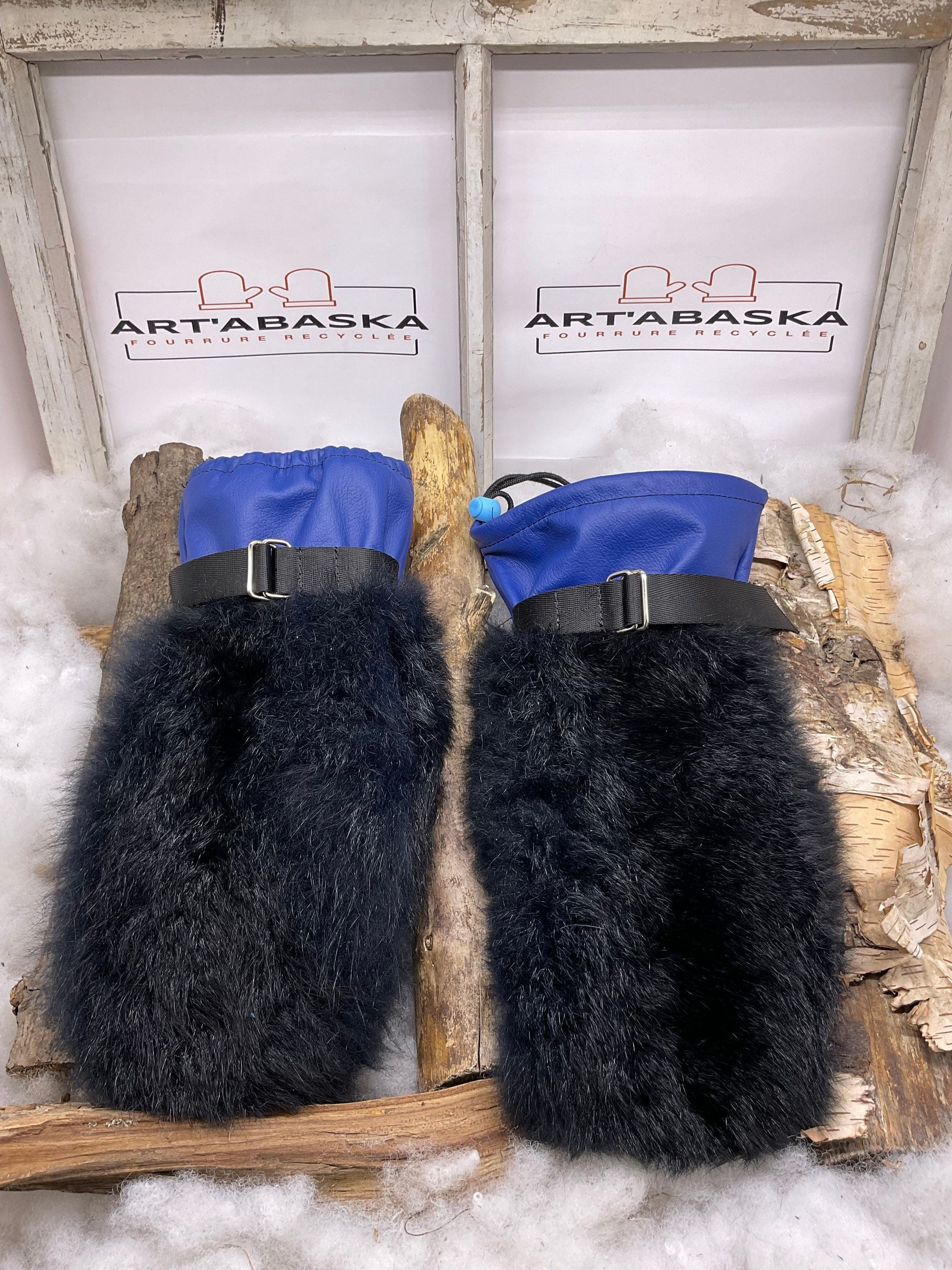Mitaines Danielle Large opossum bleuté rare cuir bleu recyclé fait main Québec pièce unique artisanale chaleur et confort