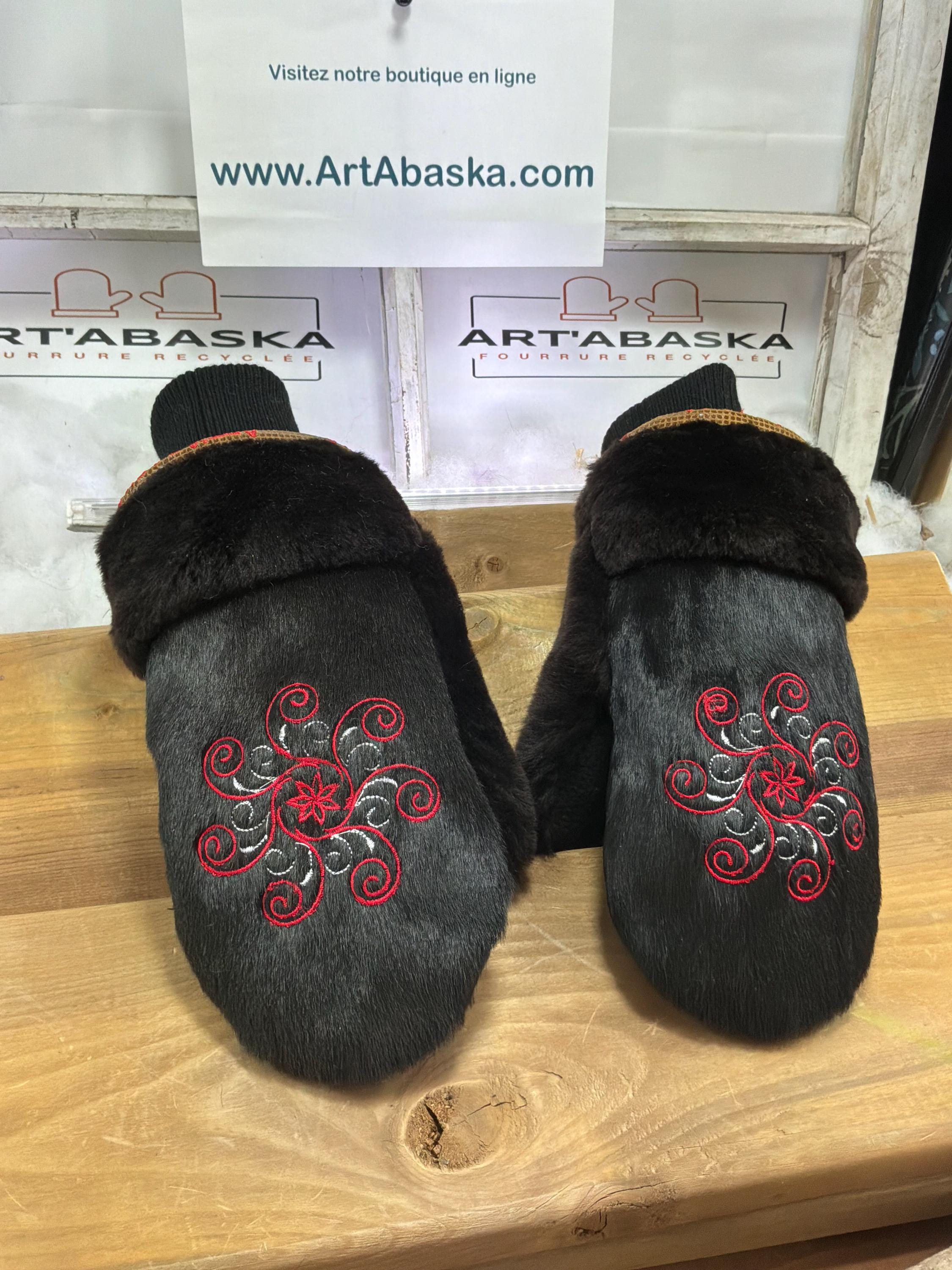 Mitaines de ville Medium Gertrude en fourrure recyclée – Faites à la main au Québec – Légères, élégantes, confort urbain – Édition Brodée