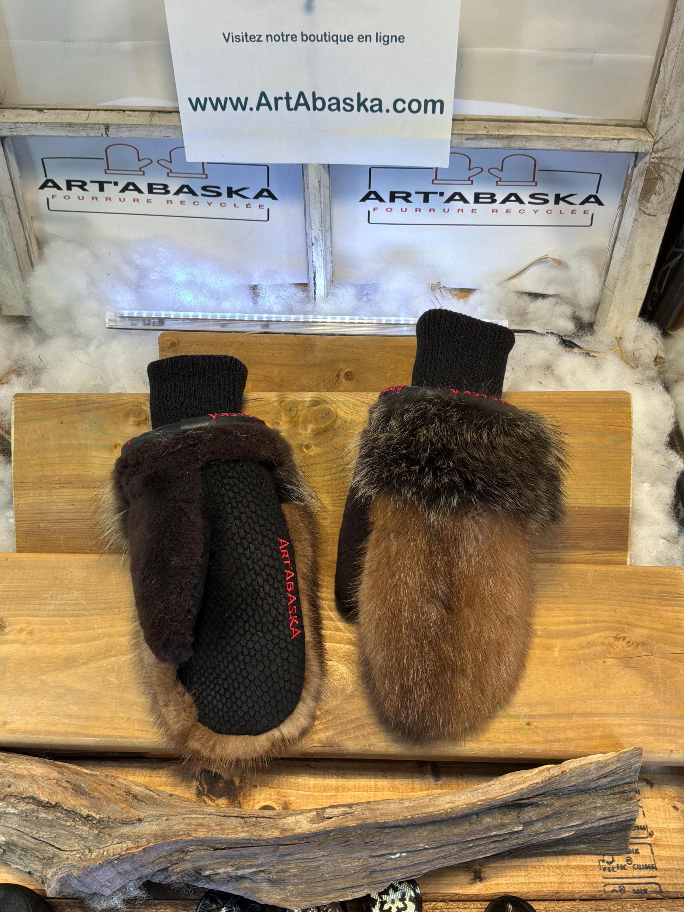 Mitaines de ville Small Lucie en fourrure recyclée – Faites à la main au Québec – Légères, élégantes, confort urbain – ArtAbaska