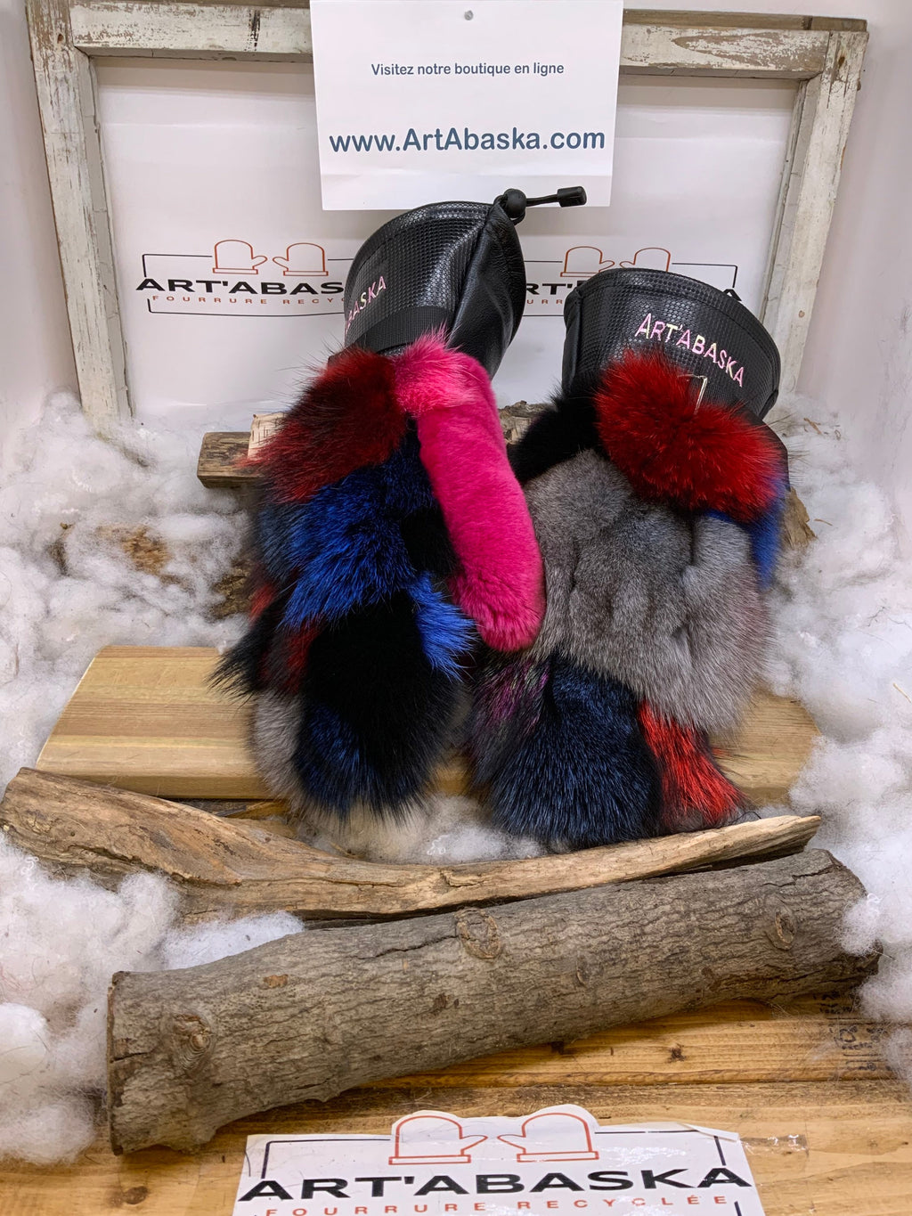 Mitaines Odette Large édition patchwork renard teint et lapin rose cuir noir embossé recyclé fait main Québec pièce unique
