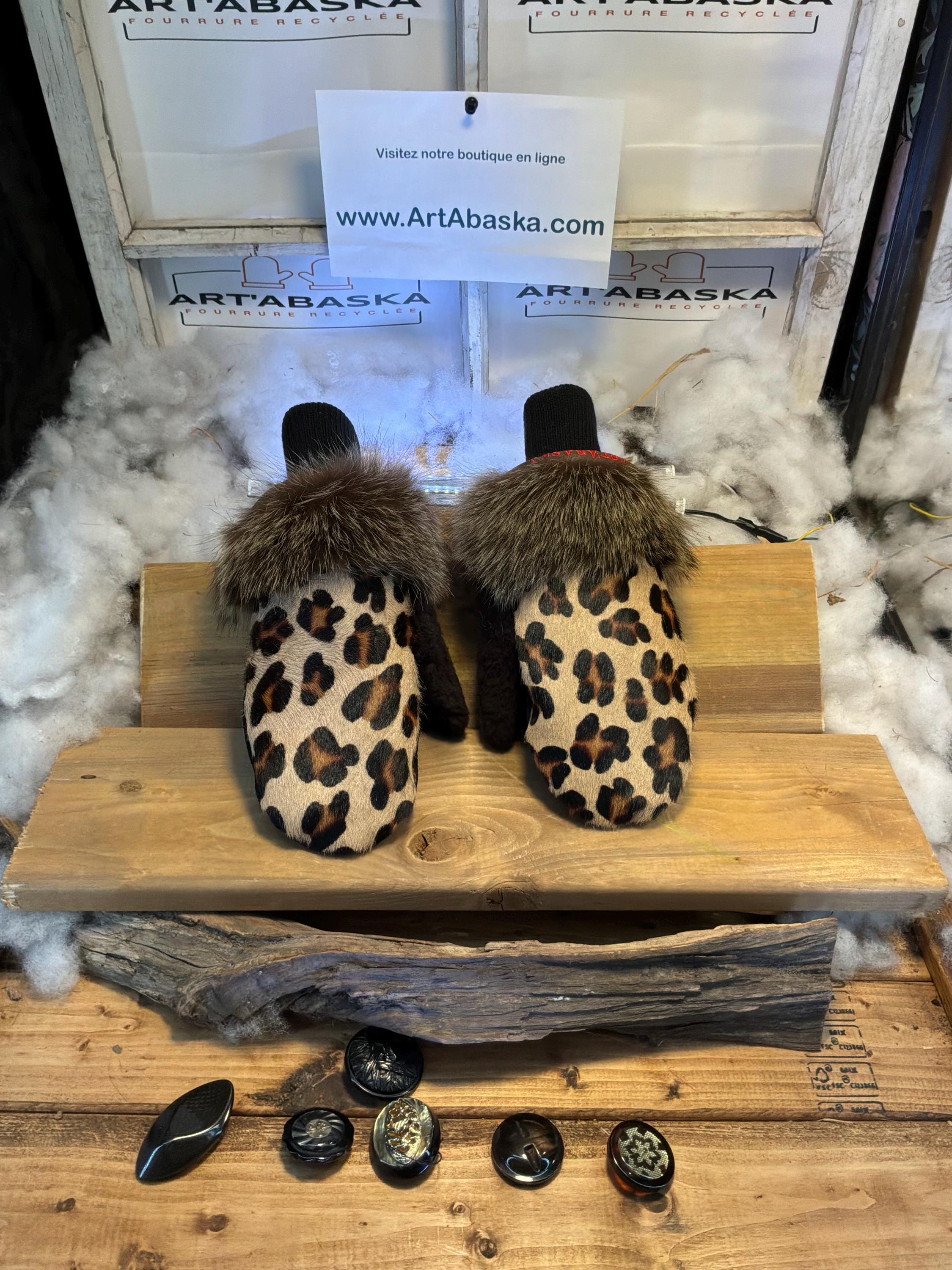 Mitaines de ville Large Armande en fourrure recyclée – Faites à la main au Québec – Légères, élégantes, confort urbain – ArtAbaska