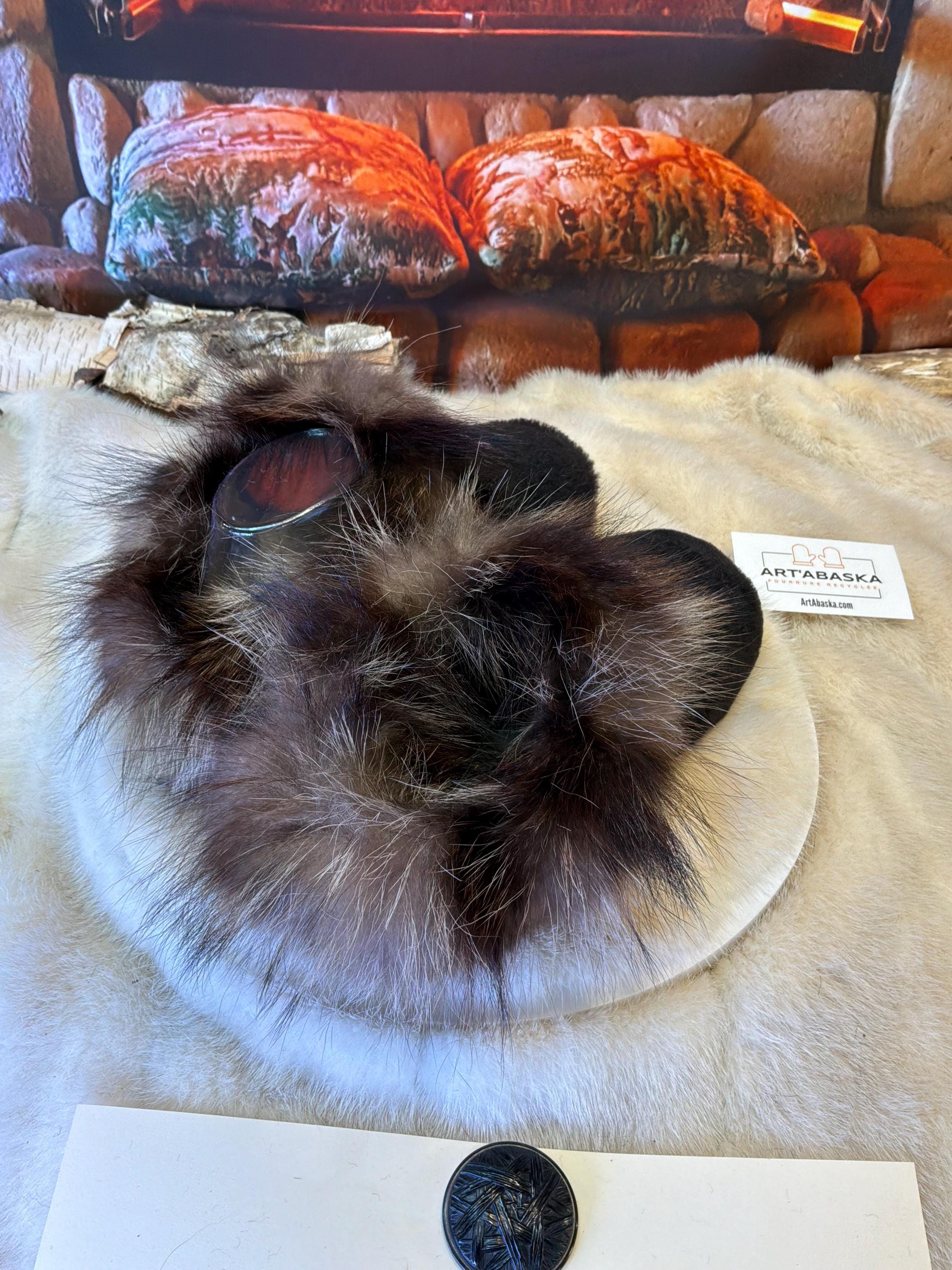 Slipper Marcelle pointure 7 femme – Sherling italien & cuir recyclé, pièce unique faite à la main au Québec Édition Brodée