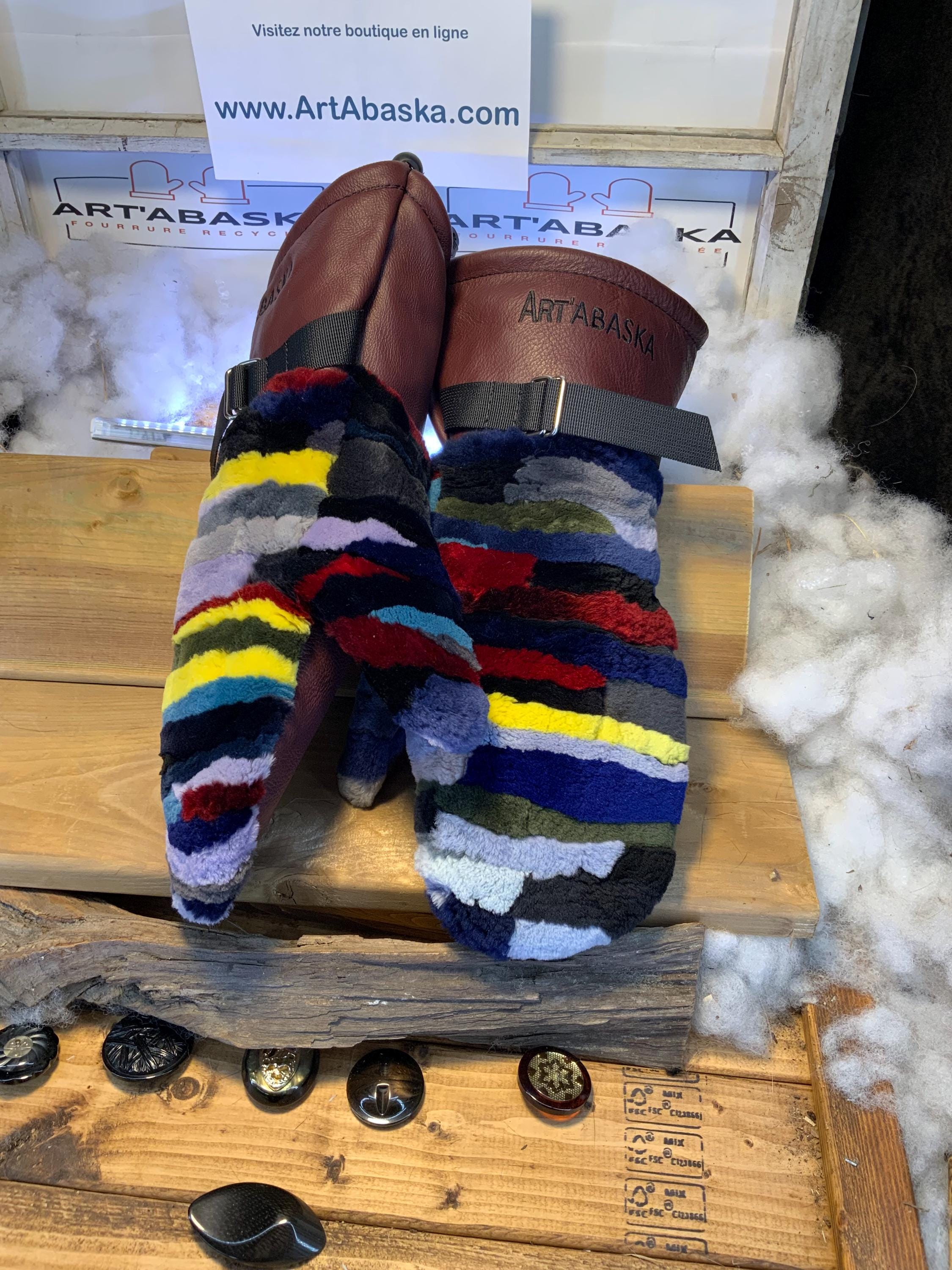 Mitaines Lynda X-Large patchwork renard recyclé multicolore cuir bourgogne italien fait à la main au Québec artisanal unique