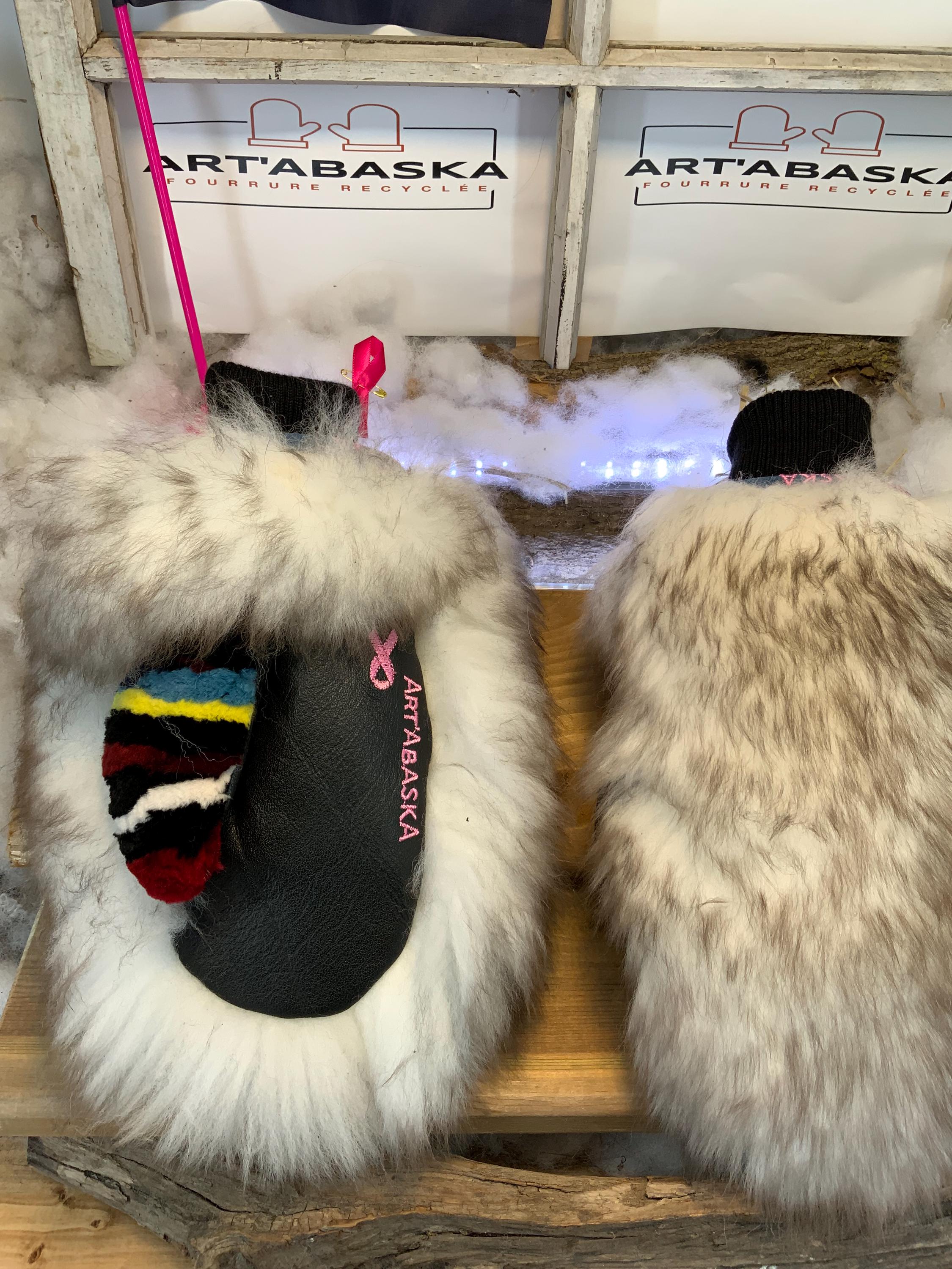 Mitaines de ville Marthe, Medium, en fourrure recyclée ultra épaisse, patchwork artistique, pièce unique faite à la main au Québec