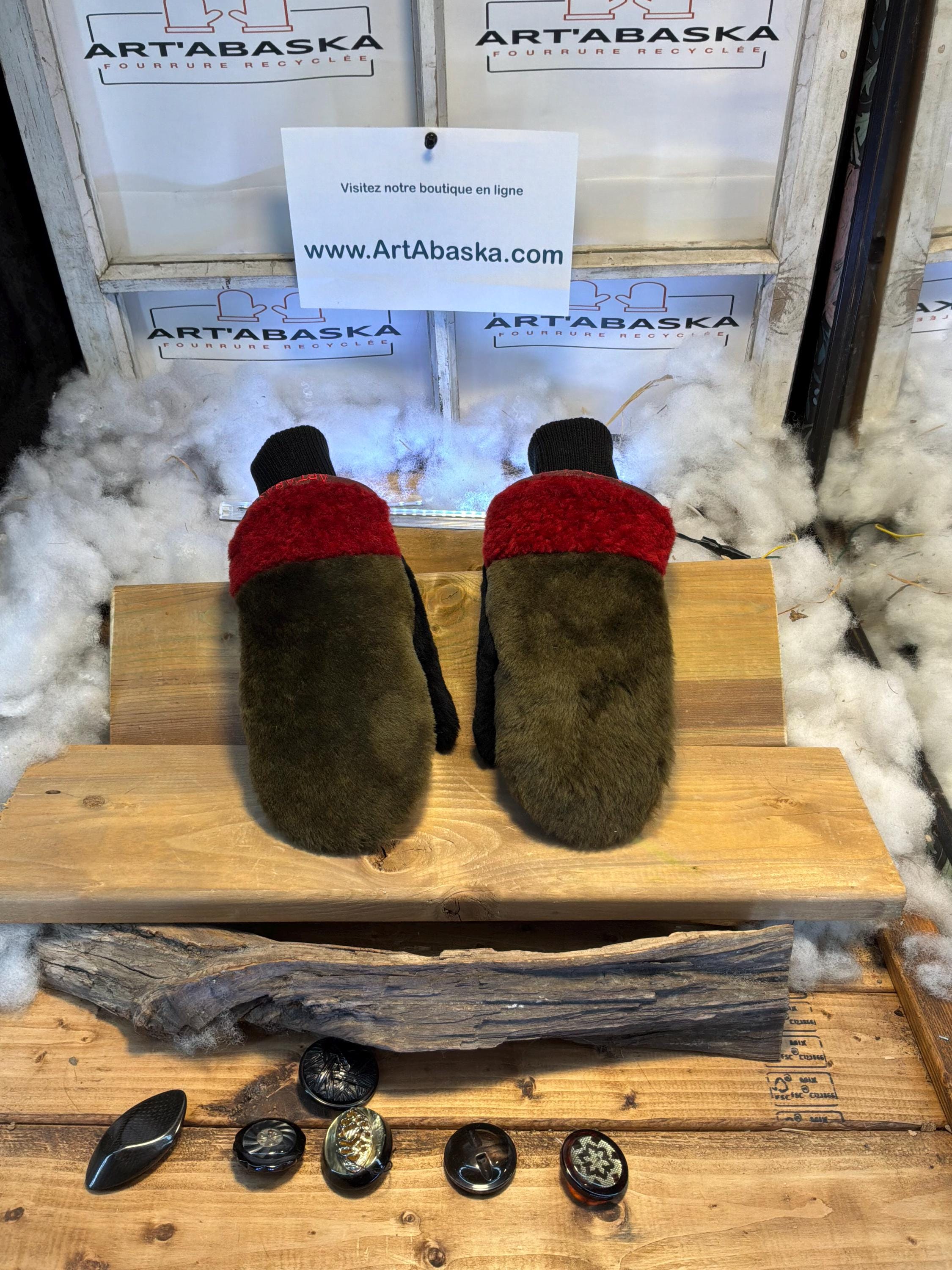 Mitaines de ville Large Éliane en fourrure recyclée – Faites à la main au Québec – Légères, élégantes, confort urbain – ArtAbaska