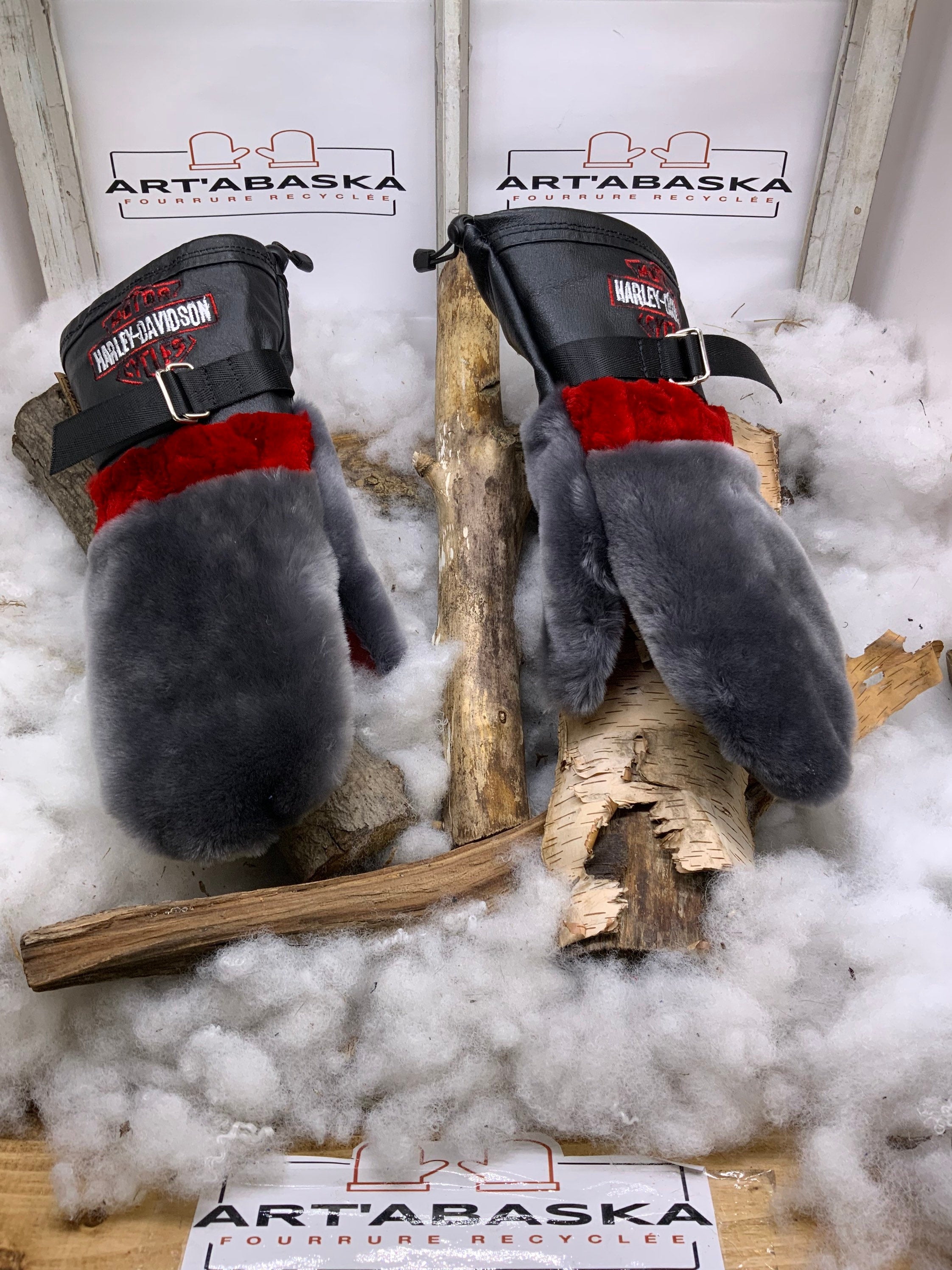 Mitaines Gilberte Harley-Davidson cuir noir rouge mouton rasé recyclé brodé Large fait à la main Québec édition unique biker