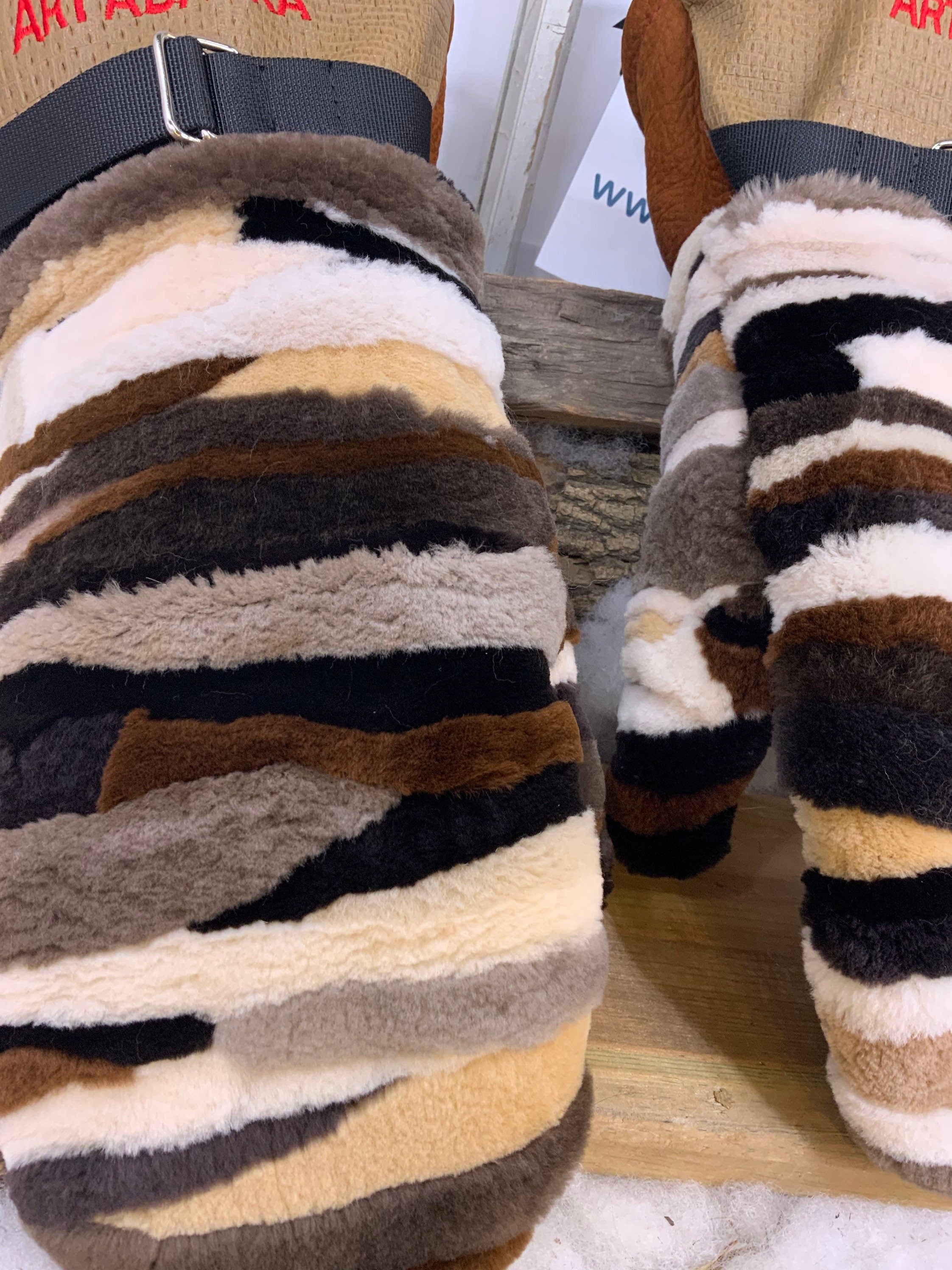 Mitaines Les Liliane – Édition Spéciale Patchwork – fourrure recyclée luxueuse & cuir fait à la main – taille XL Québec