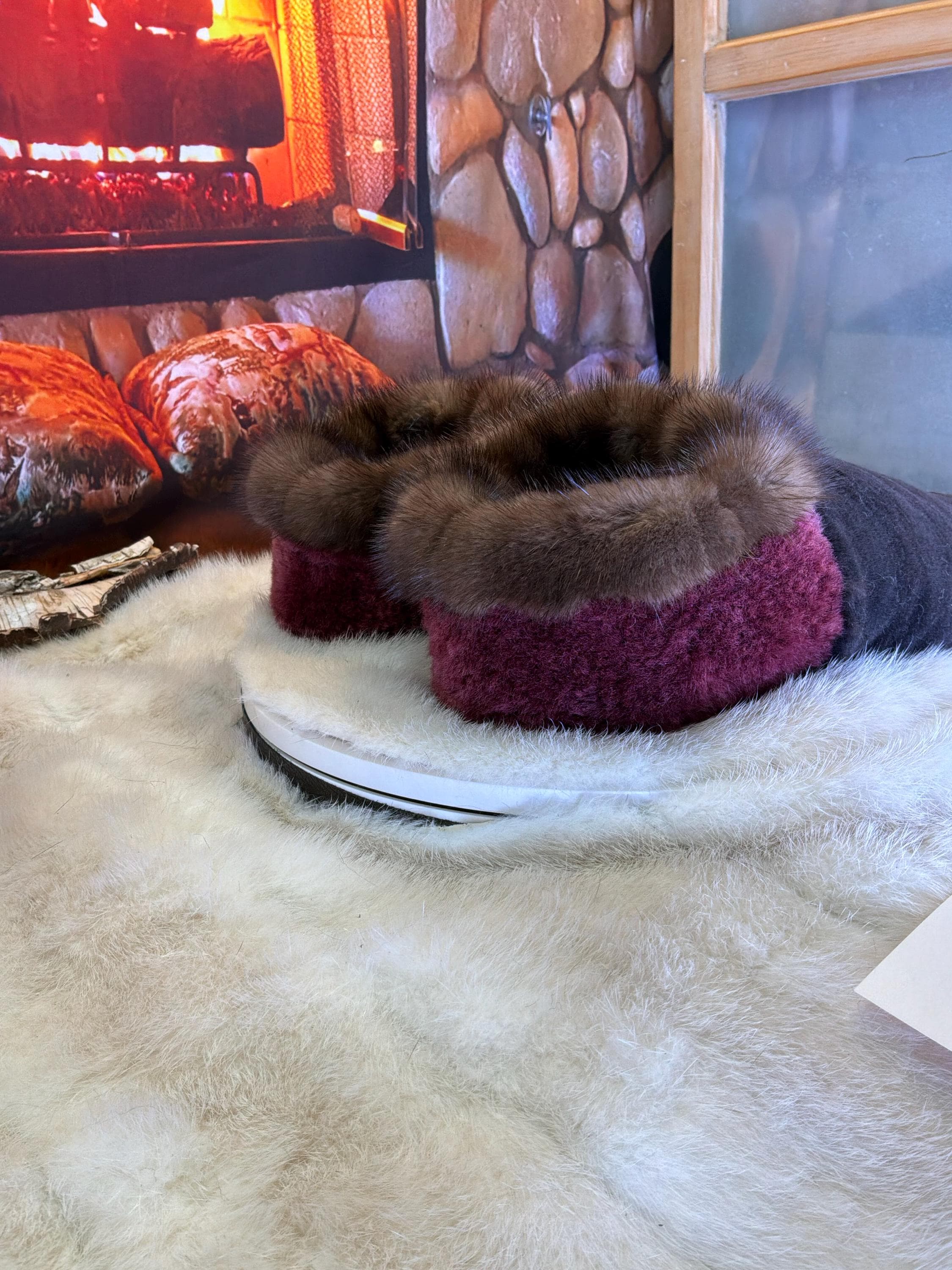Slipper Joséphine pointure 8 femme – Sherling italien & cuir recyclé, pièce unique faite à la main au Québec
