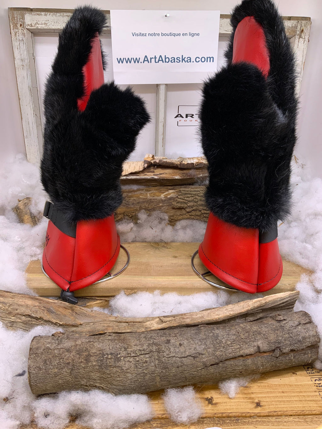 Mitaines Hélèna X Large – Fourrure de lapin noir recyclé et cuir rouge vibrant Québec fait à la main pièce unique