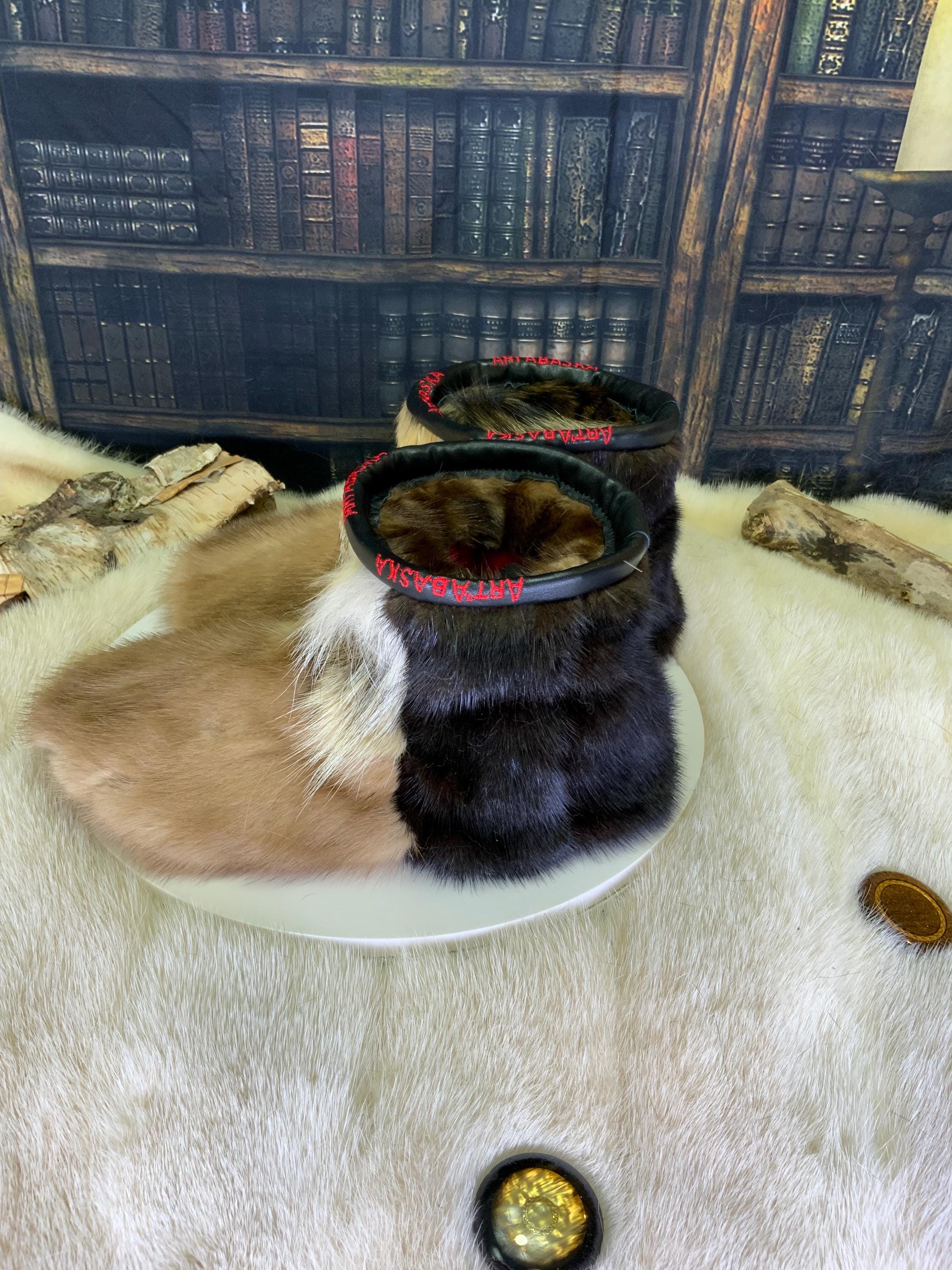 Mocassin Gisèle pointure 7 femme fourrure recyclée vison renard norvégien fait à la main Québec pantoufles de luxe intérieur