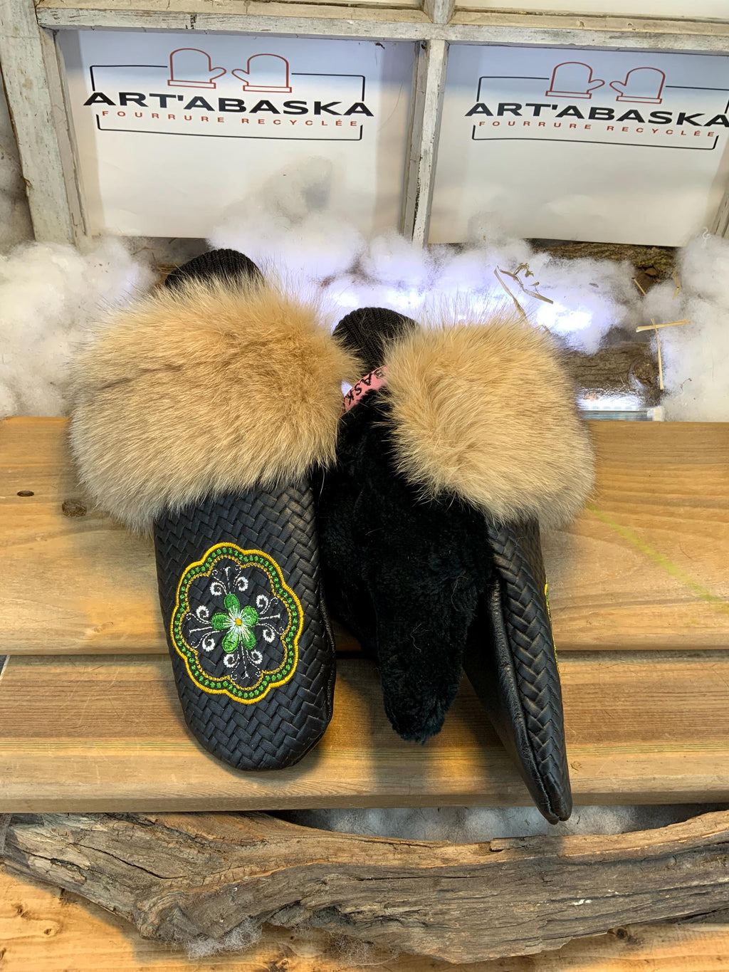 Louise city mittens, handmade in Quebec from recycled fur with black braided Italian leather and multicolored mandala embroidery, size Medium