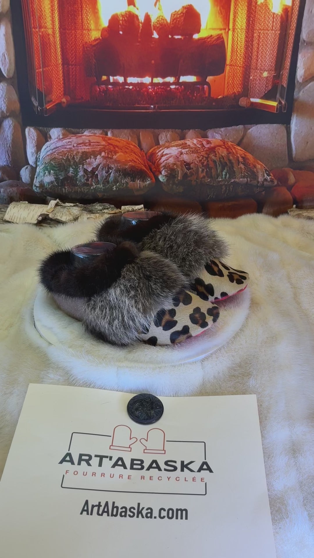 Slipper Jeanne-D’Arc pointure 7 femme – Sherling italien & cuir recyclé, pièce unique faite à la main au Québec