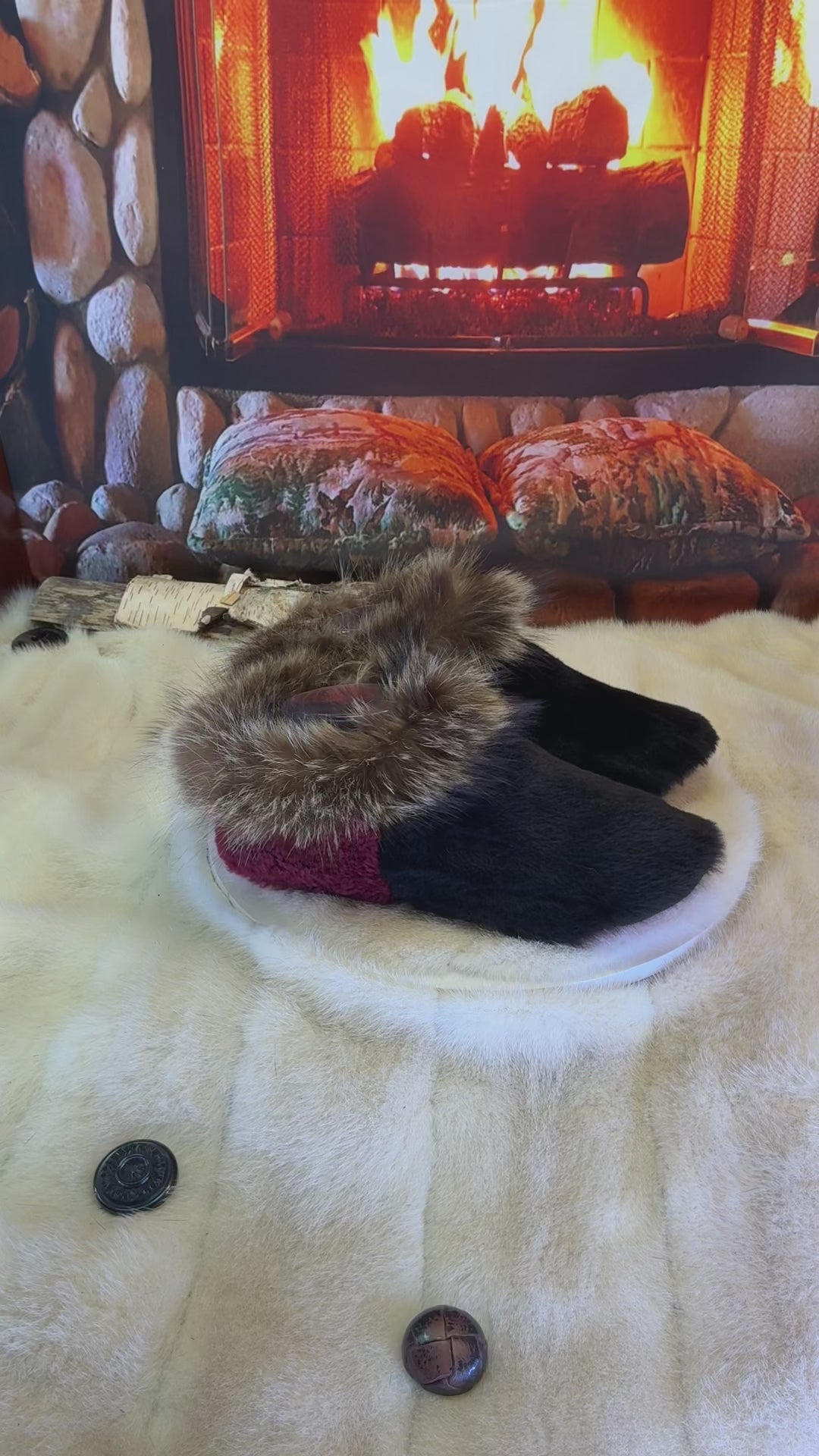 Slipper Blanche pointure 8 femme – Sherling italien & cuir recyclé, pièce unique faite à la main au Québec